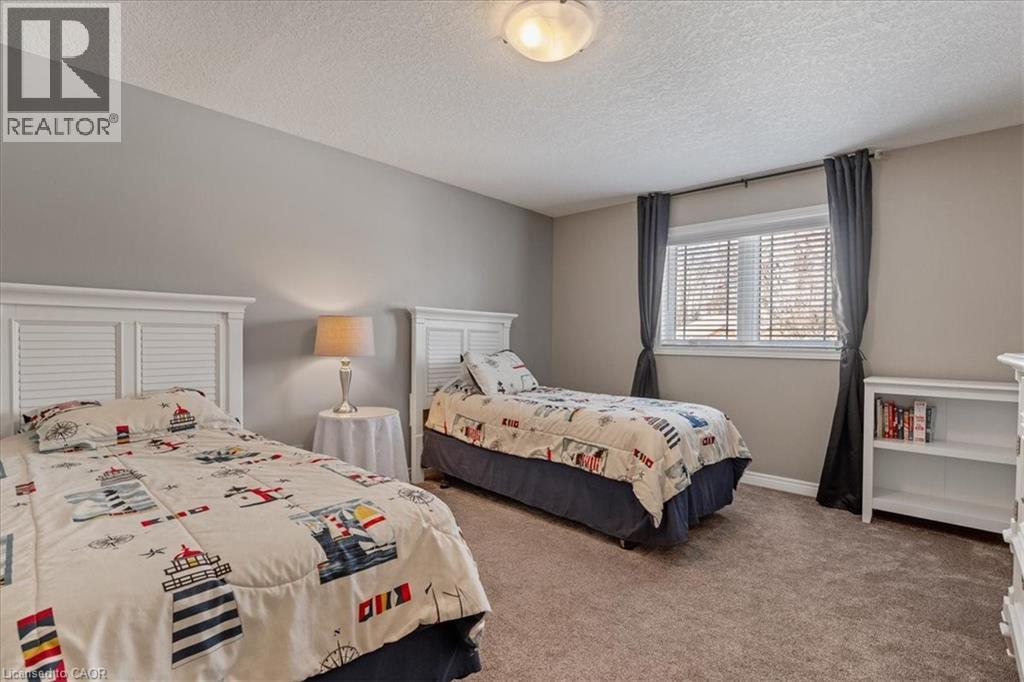 47 HUNTINGTON Place thumbnail 12