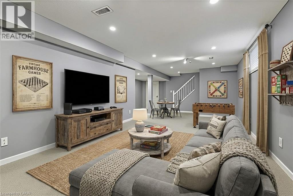 47 HUNTINGTON Place thumbnail 20