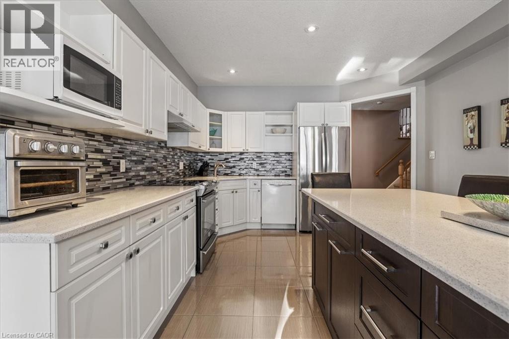 47 HUNTINGTON Place thumbnail 7