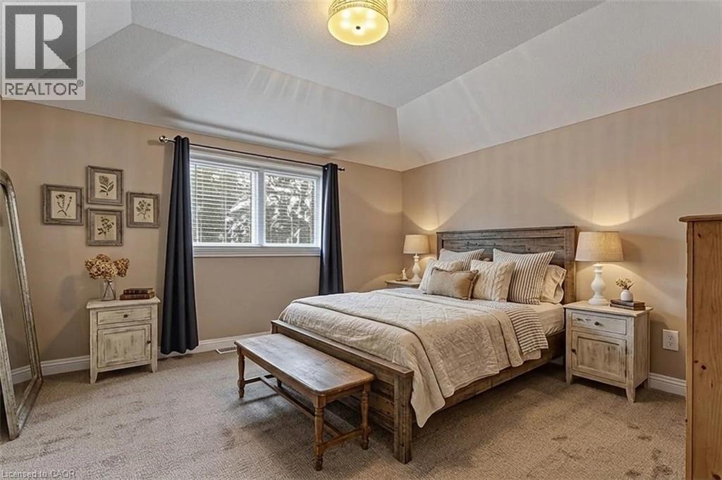 47 HUNTINGTON Place thumbnail 15