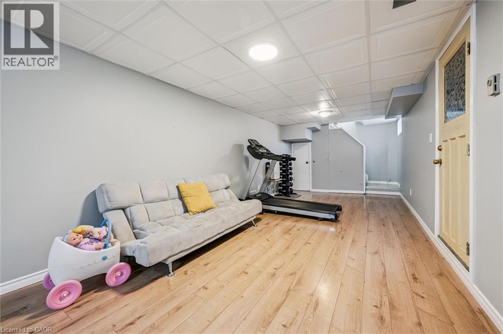 16 HAMPTON Street thumbnail 27