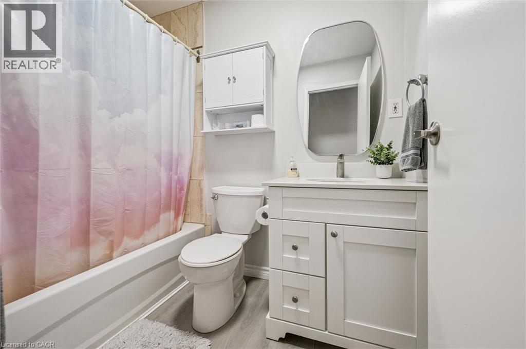 16 HAMPTON Street thumbnail 33