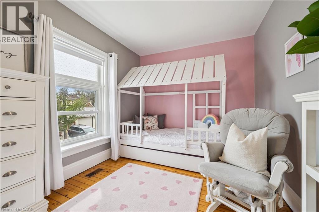 16 HAMPTON Street thumbnail 21