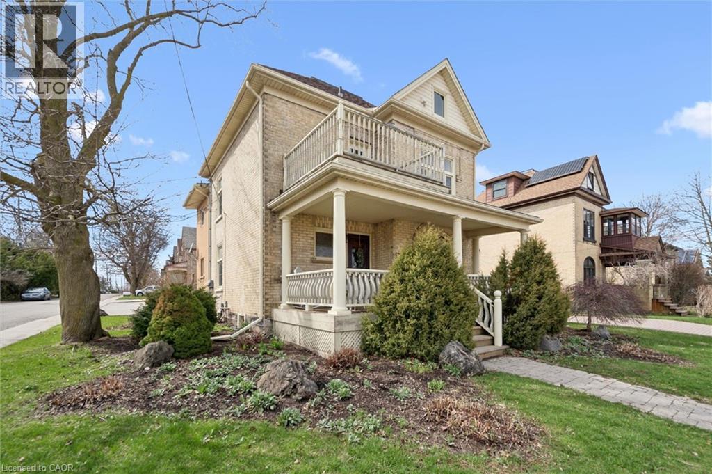 16 HAMPTON Street thumbnail 2