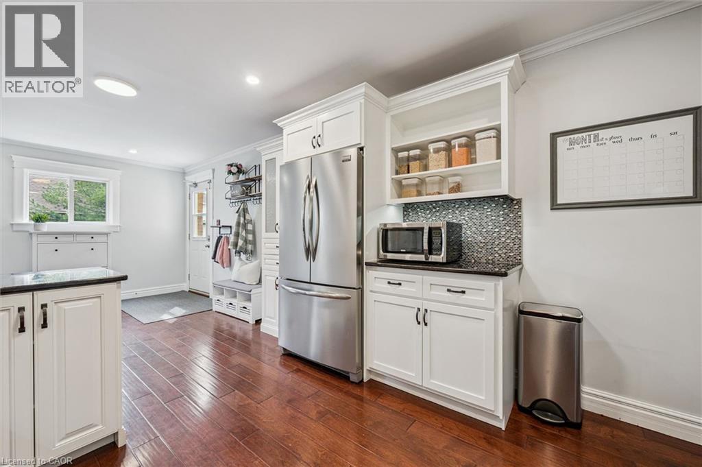 16 HAMPTON Street thumbnail 18