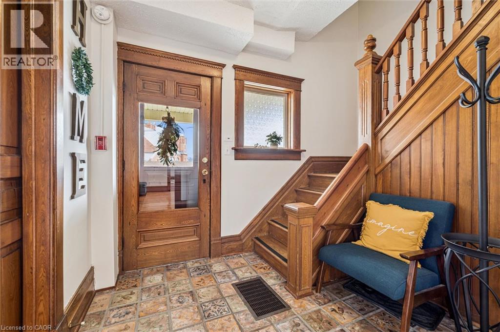 16 HAMPTON Street thumbnail 6