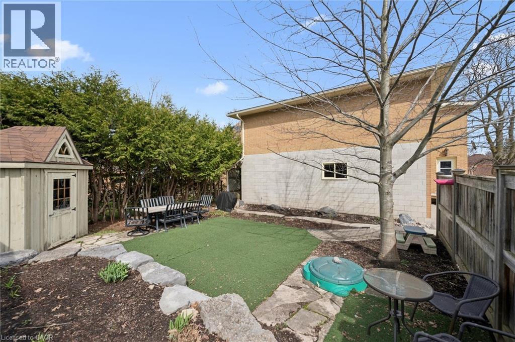 16 HAMPTON Street thumbnail 35