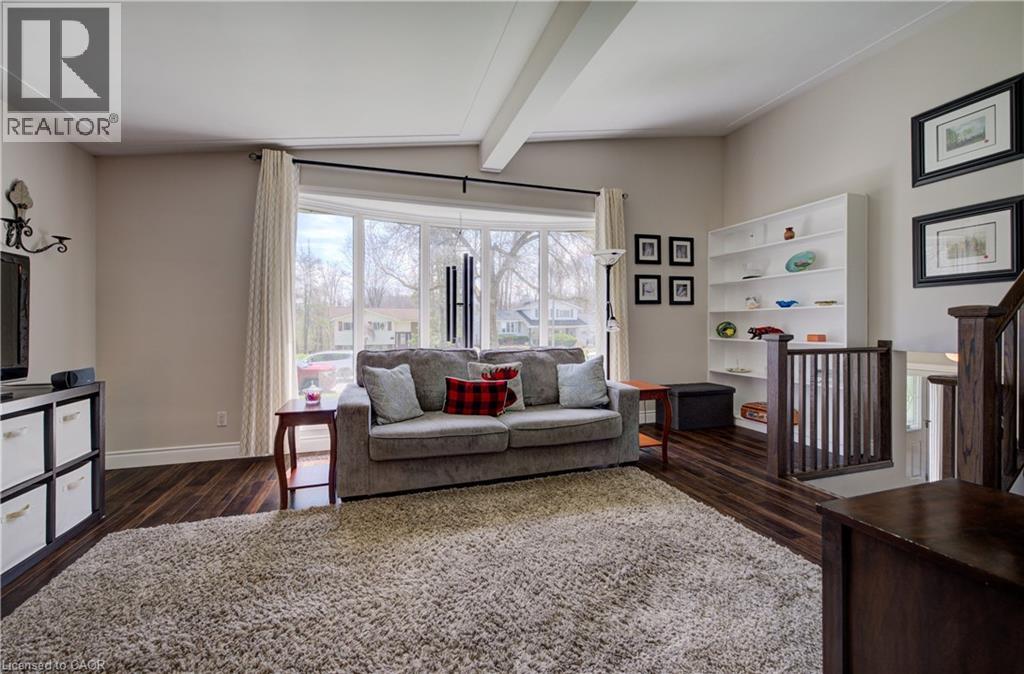 172 RENNIE Drive thumbnail 10