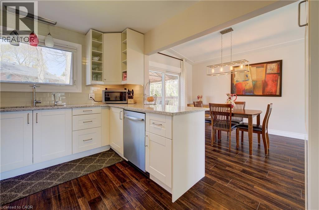 172 RENNIE Drive thumbnail 19