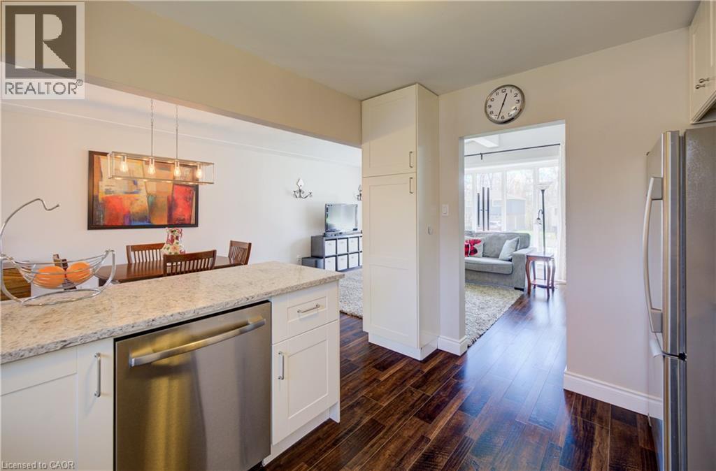 172 RENNIE Drive thumbnail 20