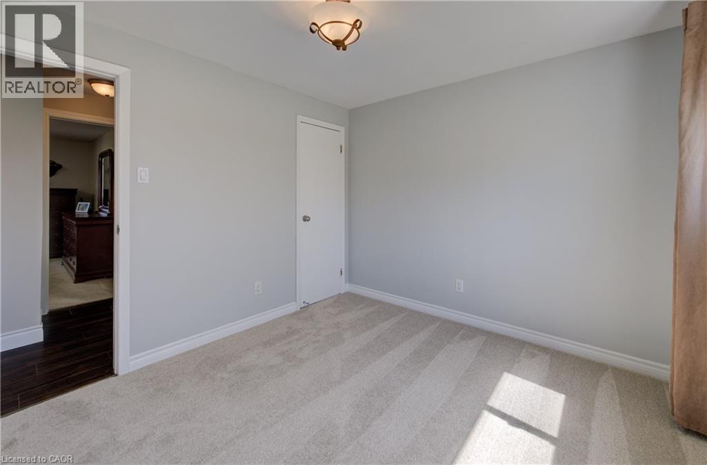 172 RENNIE Drive thumbnail 25