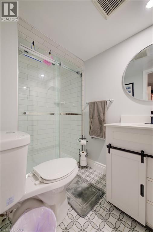 172 RENNIE Drive thumbnail 34