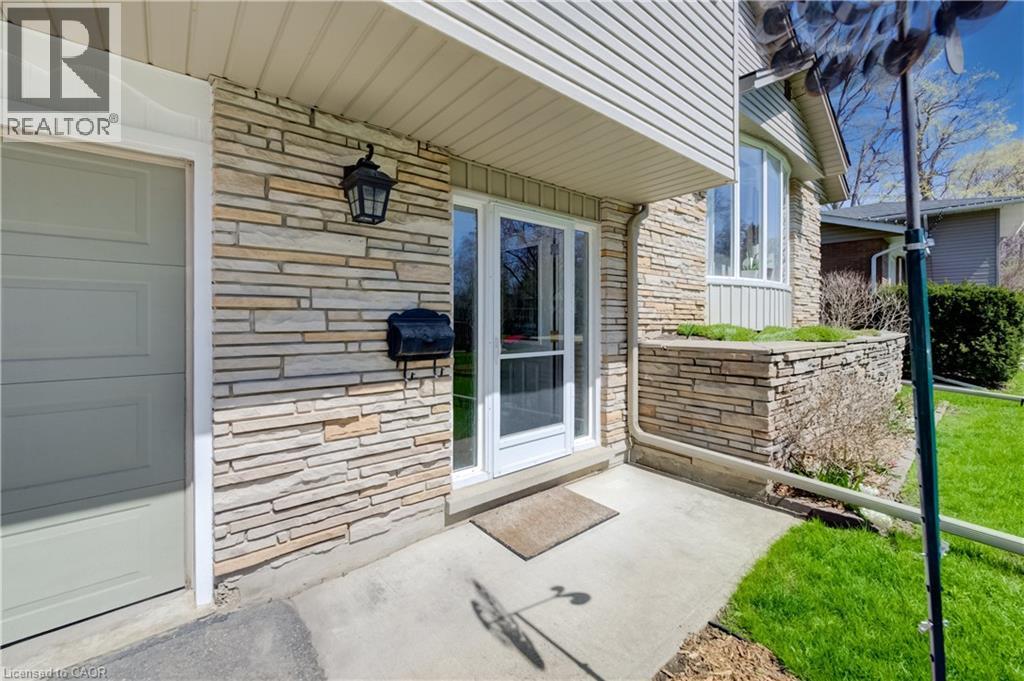 172 RENNIE Drive thumbnail 4