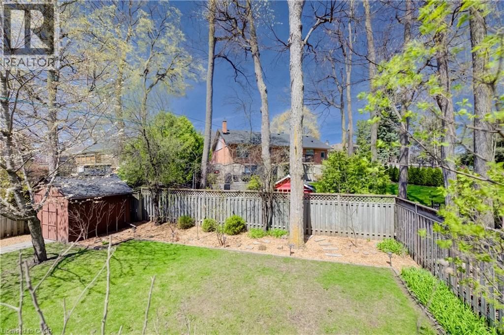 172 RENNIE Drive thumbnail 42