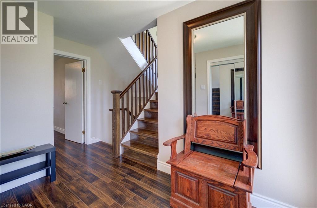 172 RENNIE Drive thumbnail 5