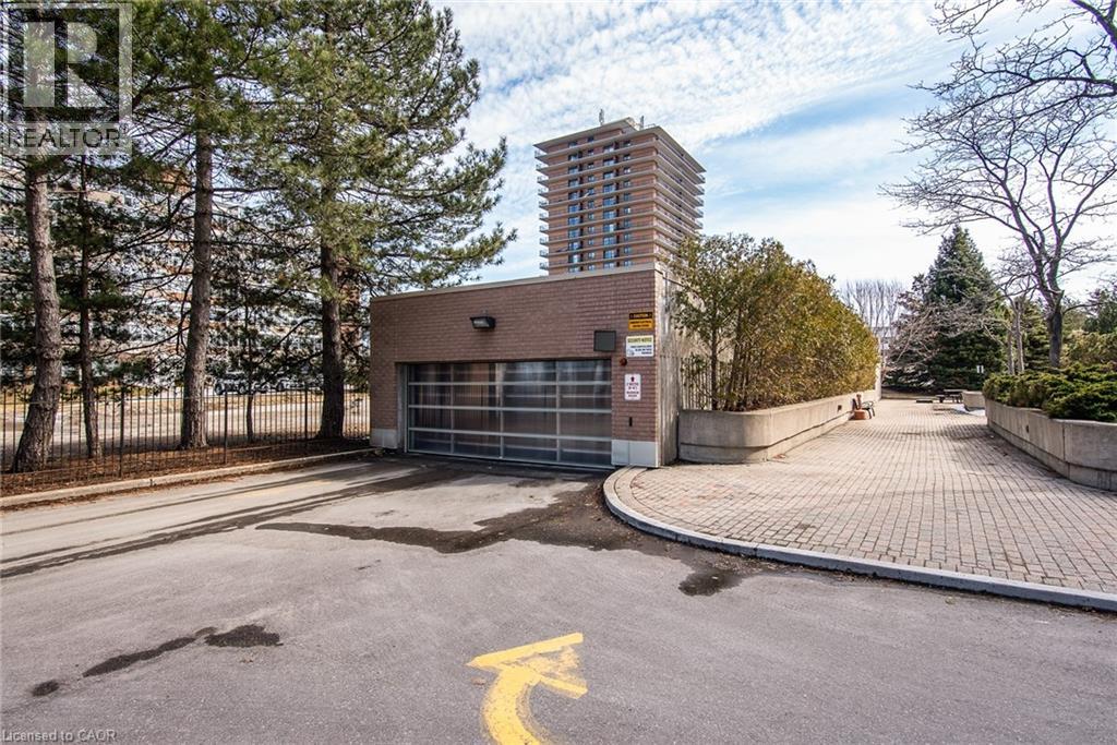 265 WESTCOURT Place Unit# 705 thumbnail 38