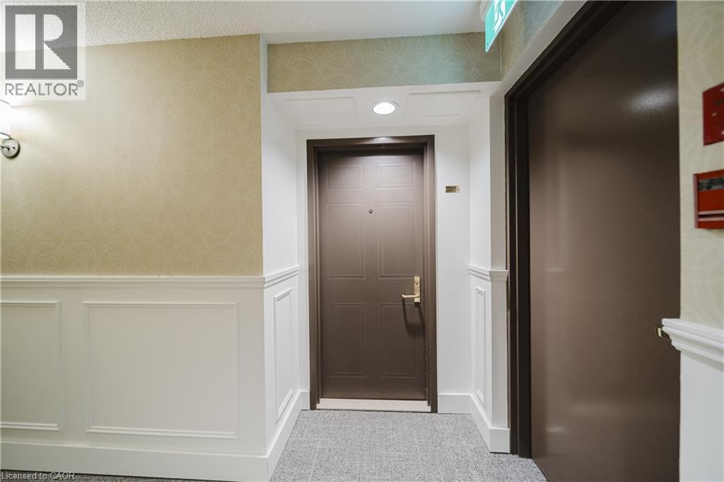 265 WESTCOURT Place Unit# 705 thumbnail 27