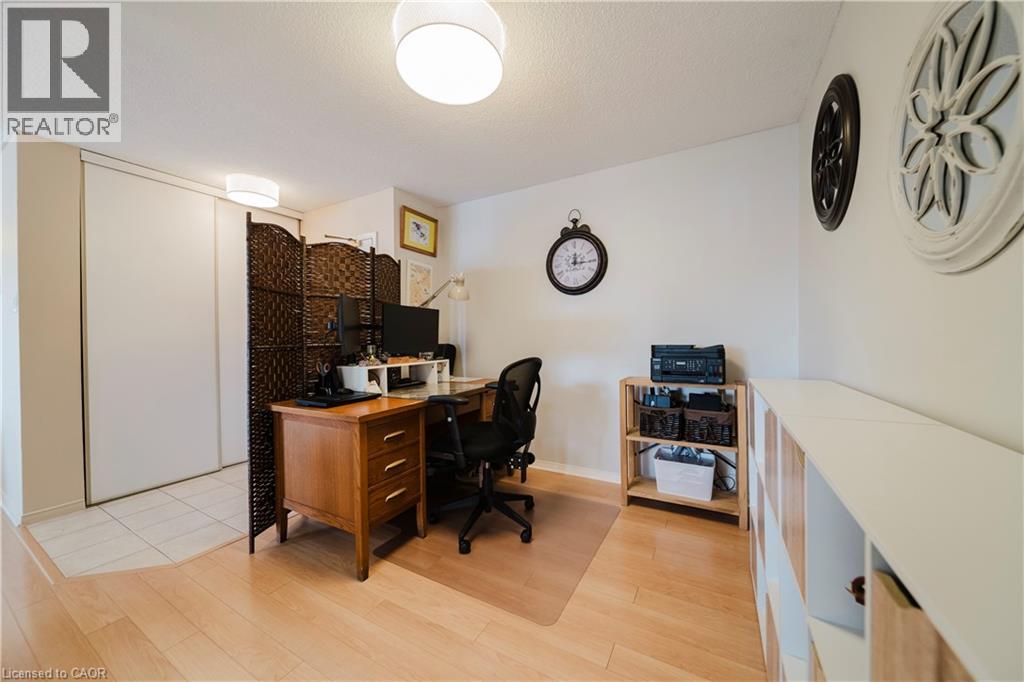 265 WESTCOURT Place Unit# 705 thumbnail 5