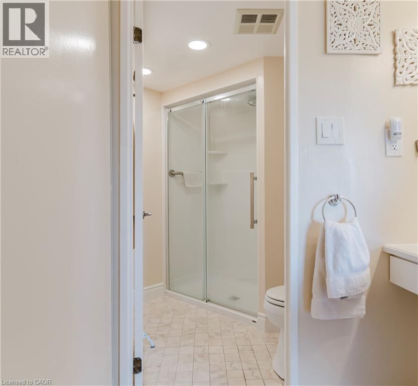 265 WESTCOURT Place Unit# 705 thumbnail 18