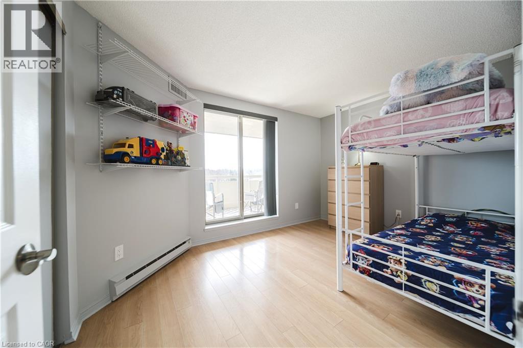 265 WESTCOURT Place Unit# 705 thumbnail 19