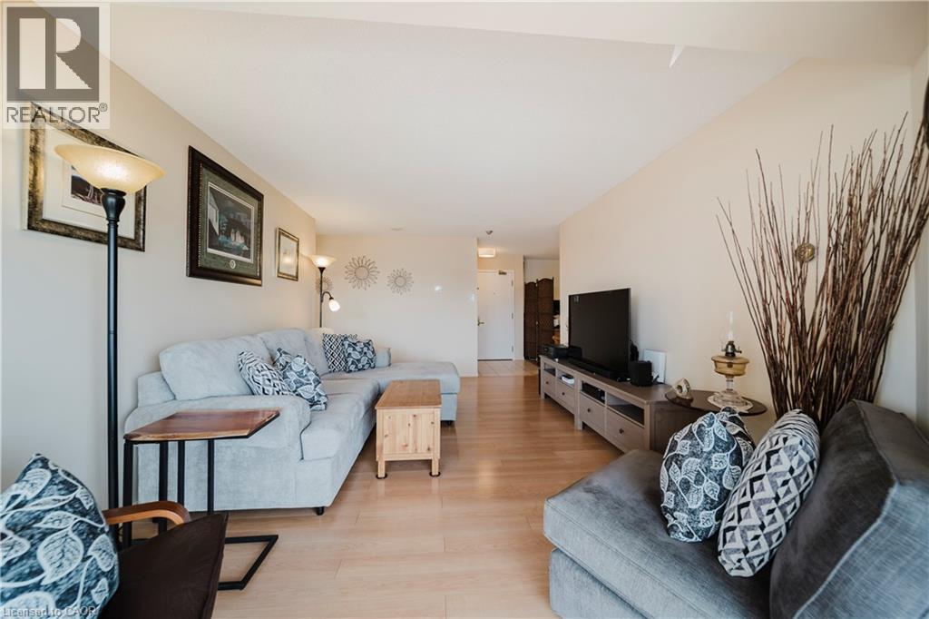 265 WESTCOURT Place Unit# 705 thumbnail 7