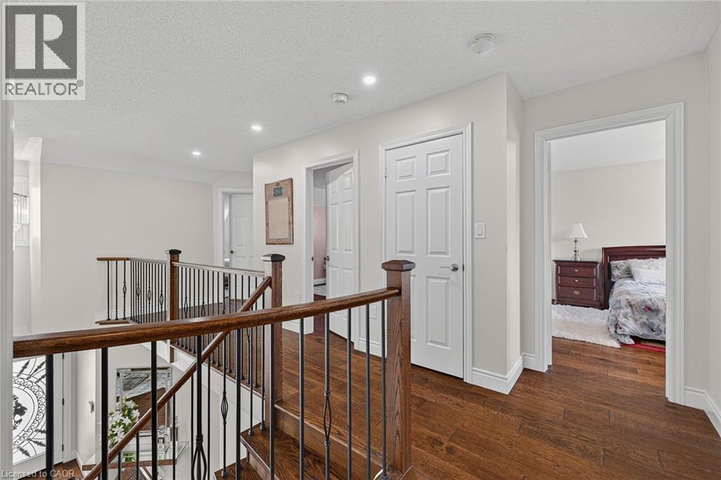 79 HOLBROOK Crescent thumbnail 19