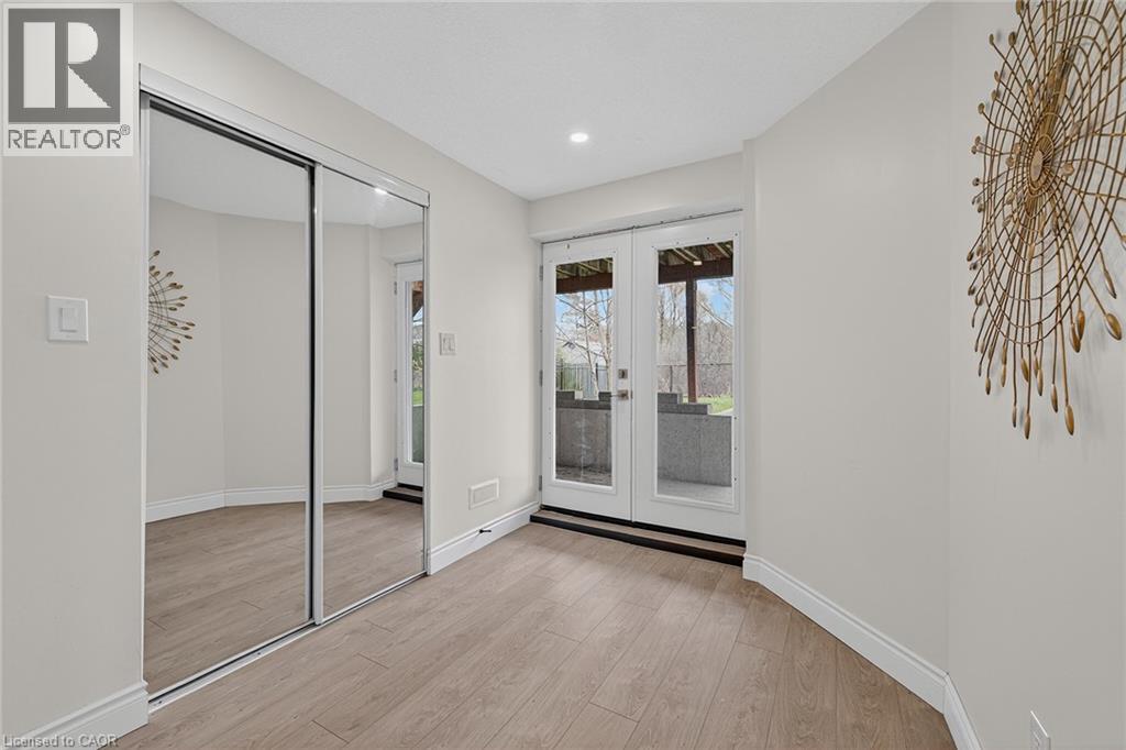 79 HOLBROOK Crescent thumbnail 33