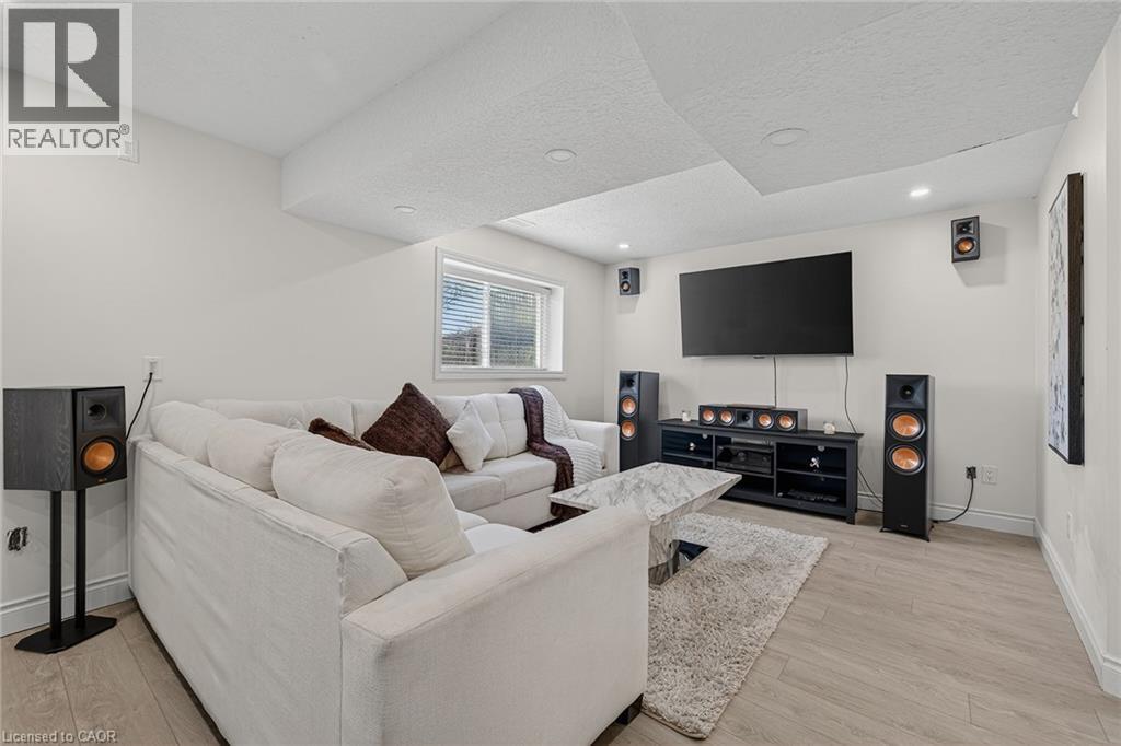 79 HOLBROOK Crescent thumbnail 28