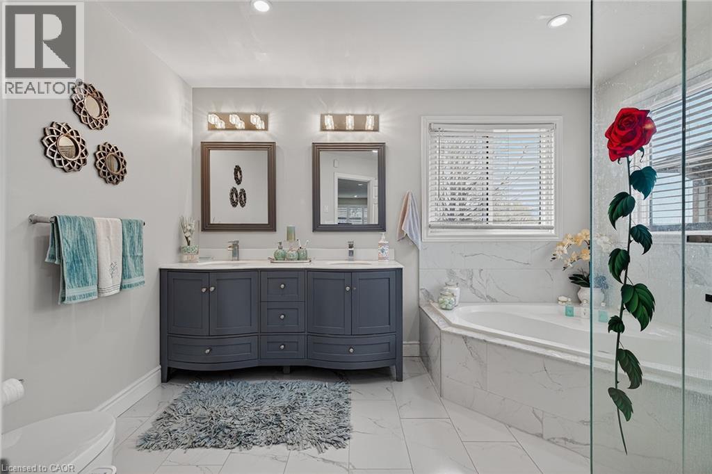 79 HOLBROOK Crescent thumbnail 18