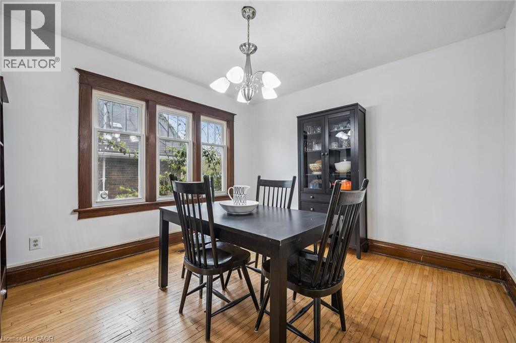 9 SPADINA Road E thumbnail 10