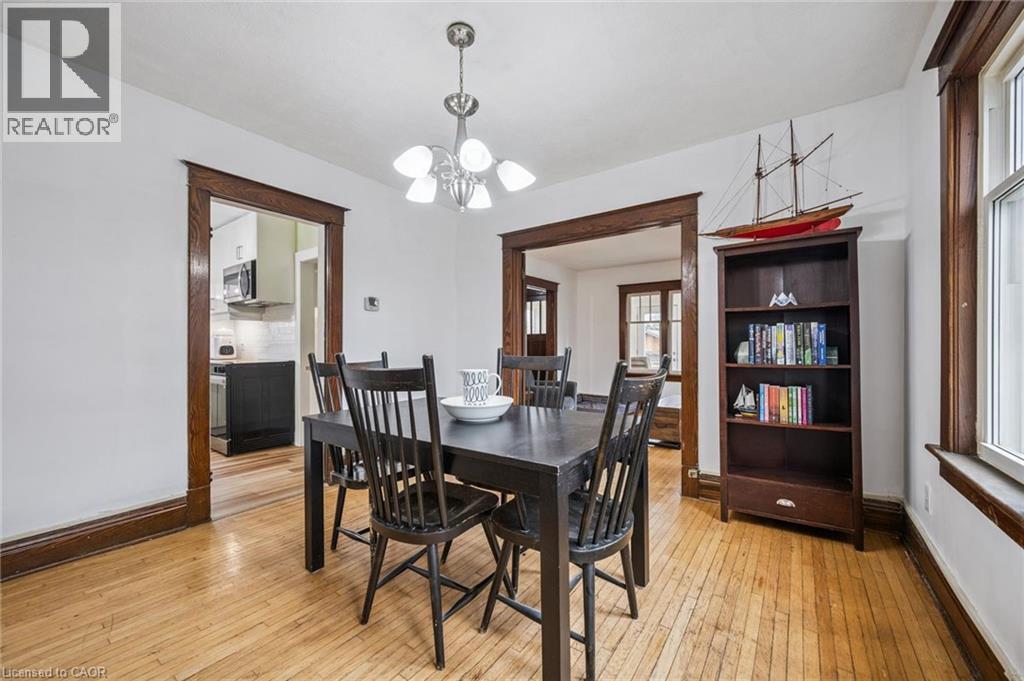 9 SPADINA Road E thumbnail 11