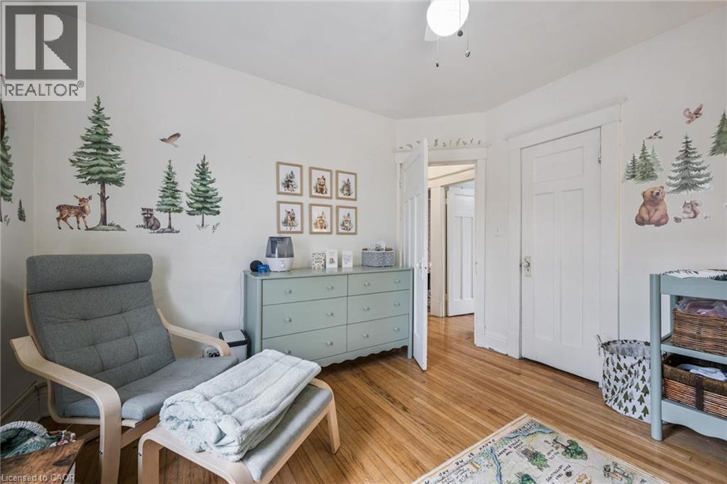 9 SPADINA Road E thumbnail 22