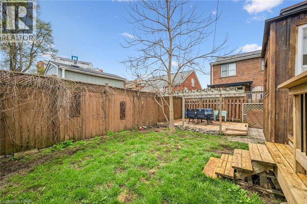 9 SPADINA Road E thumbnail 30