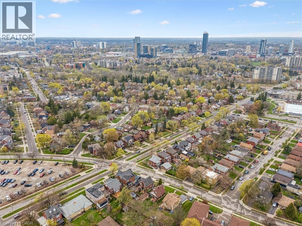 9 SPADINA Road E thumbnail 38