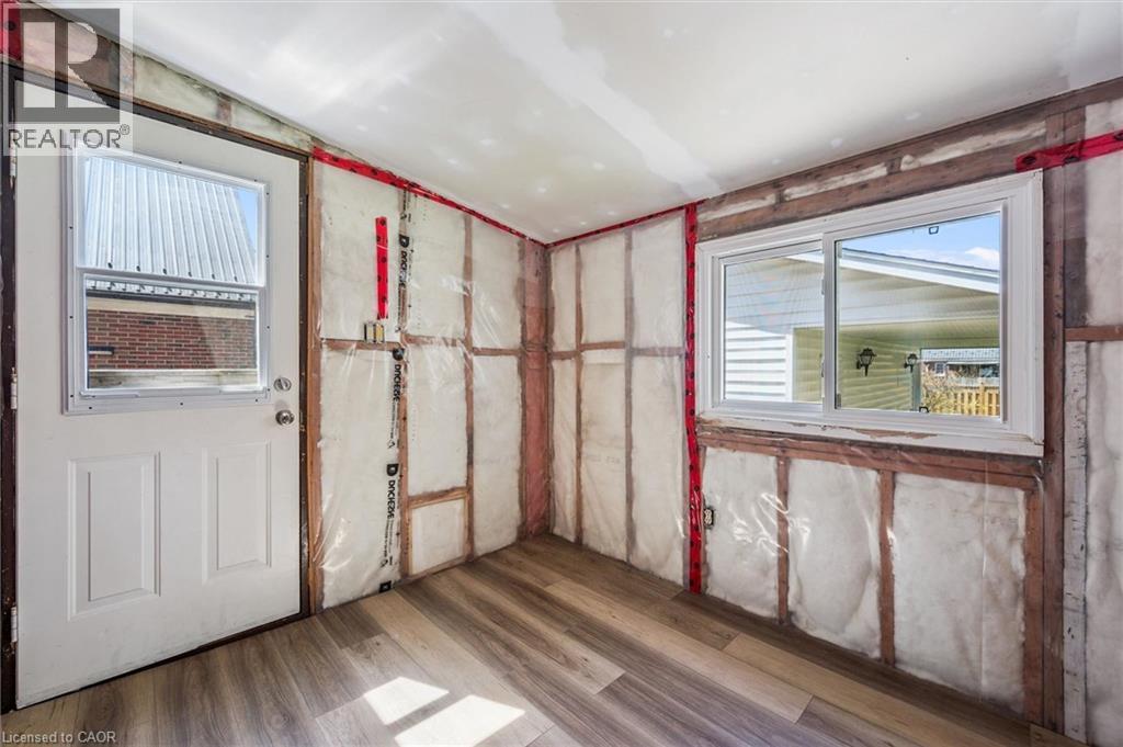 128 MAUSSER Avenue thumbnail 27