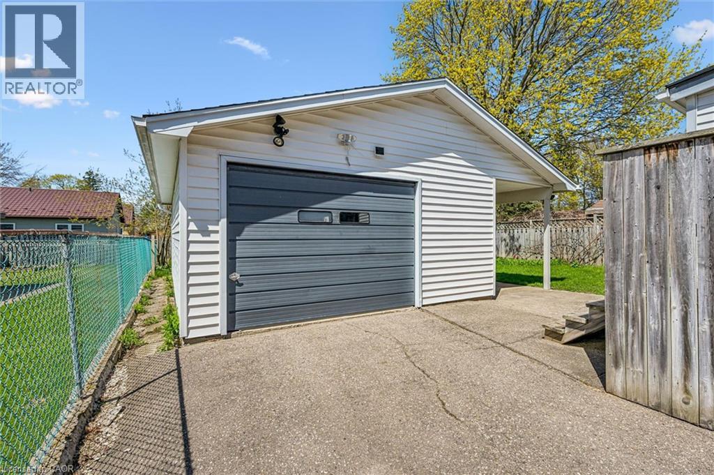 128 MAUSSER Avenue thumbnail 35