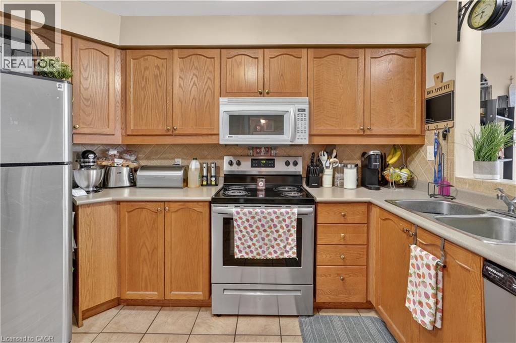 742 ANGLER Way thumbnail 10