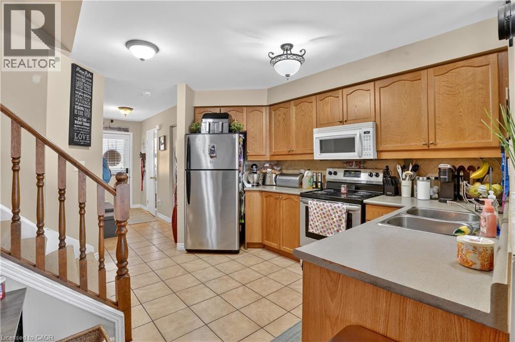 742 ANGLER Way thumbnail 11