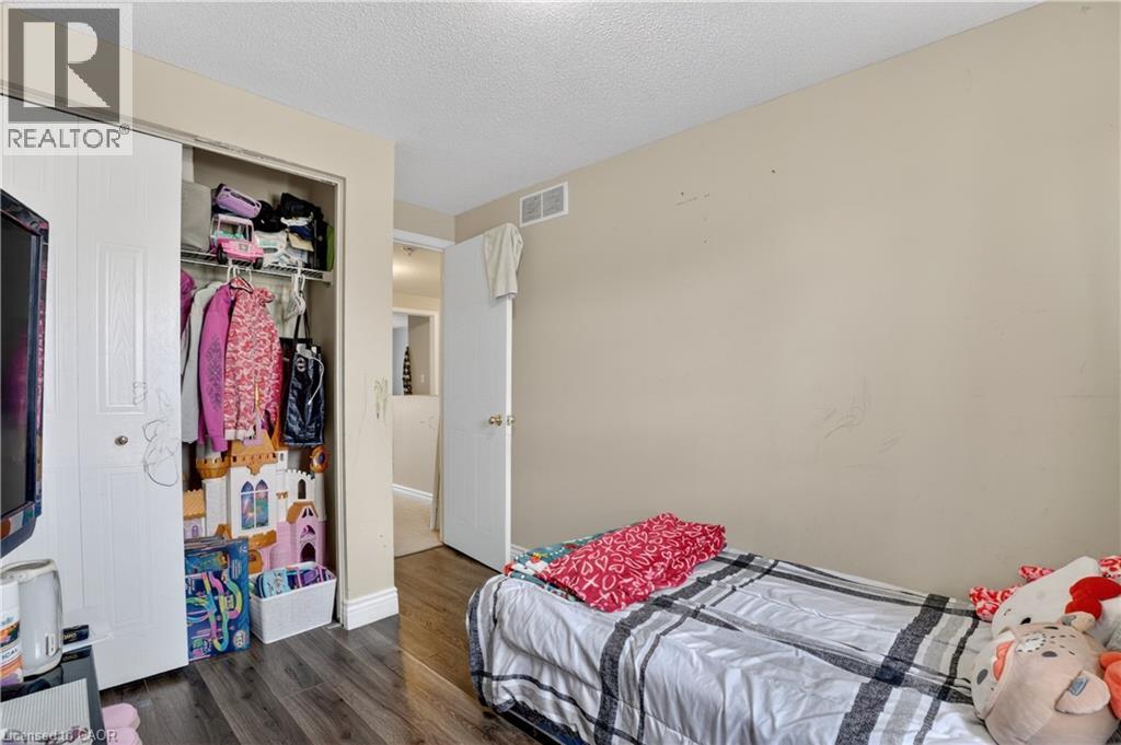 742 ANGLER Way thumbnail 22