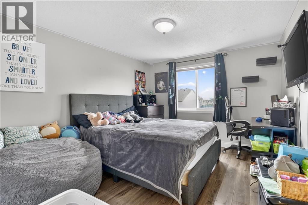 742 ANGLER Way thumbnail 24