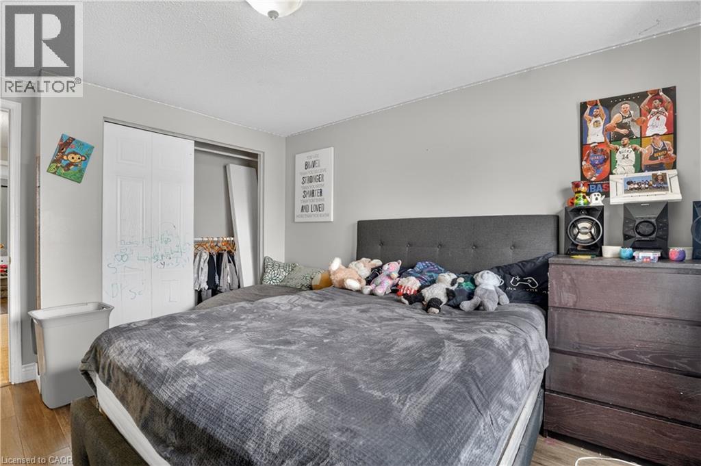 742 ANGLER Way thumbnail 25