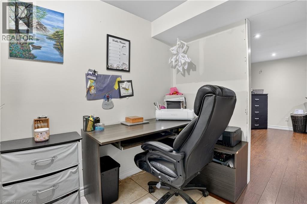 742 ANGLER Way thumbnail 27