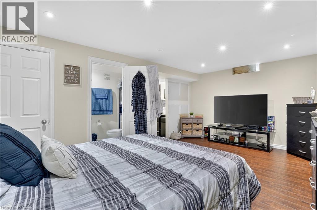 742 ANGLER Way thumbnail 29