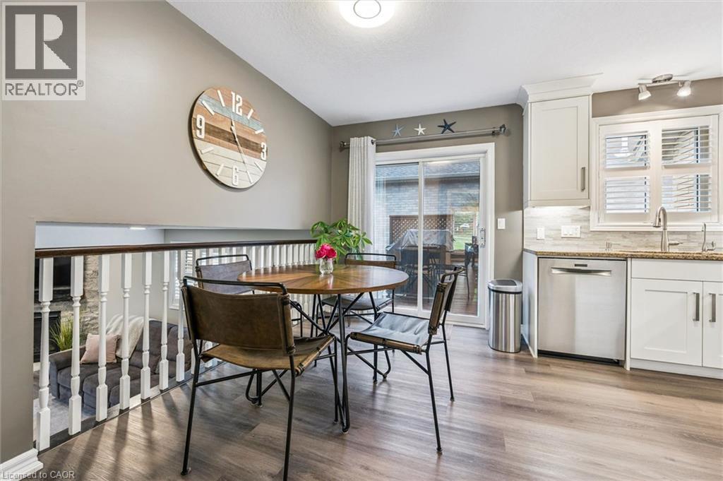 79 FAIRLAKE Drive thumbnail 19