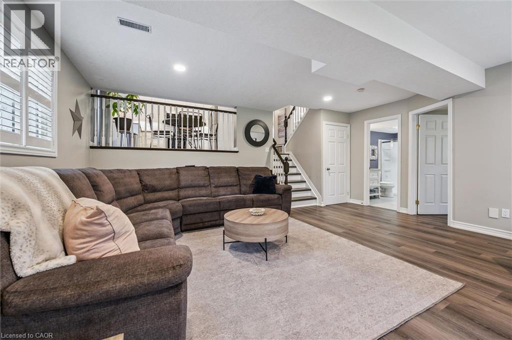 79 FAIRLAKE Drive thumbnail 25