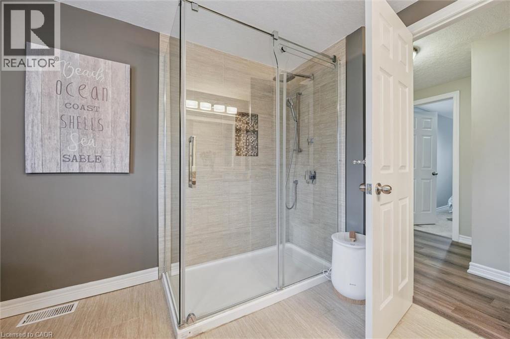 79 FAIRLAKE Drive thumbnail 39