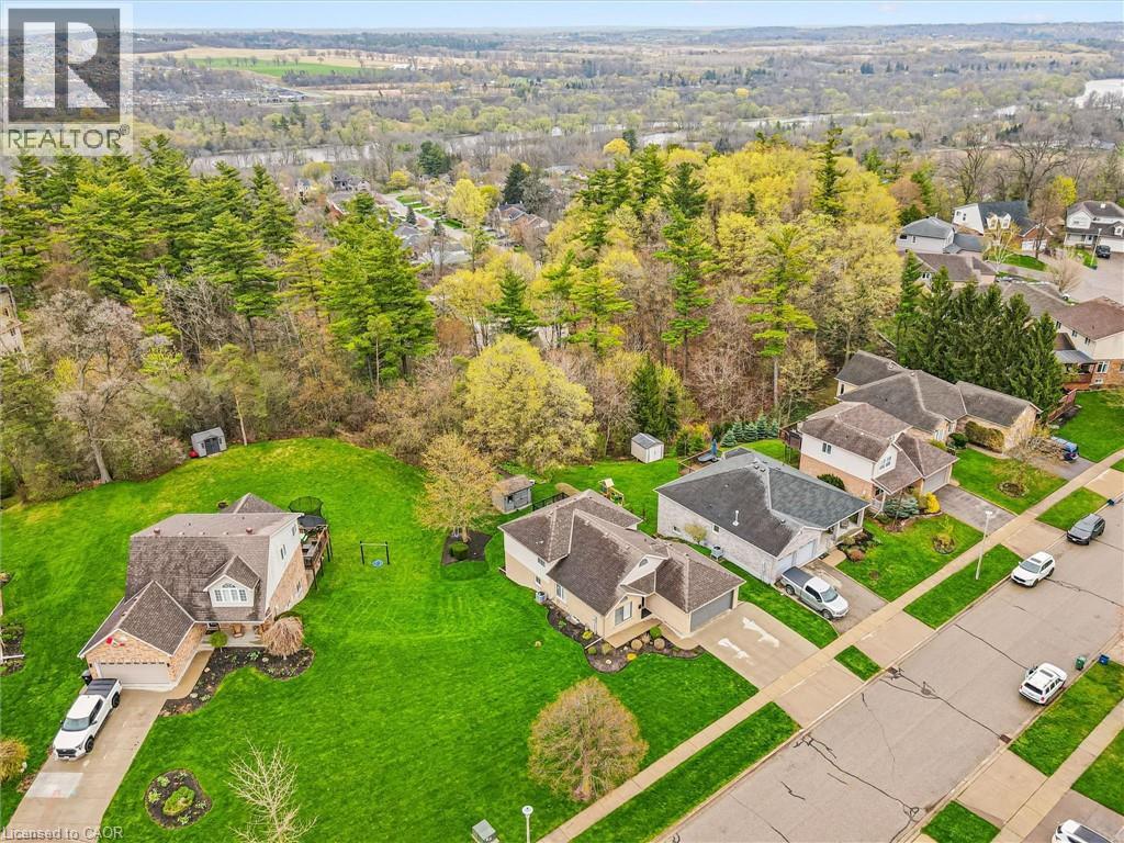 79 FAIRLAKE Drive thumbnail 5