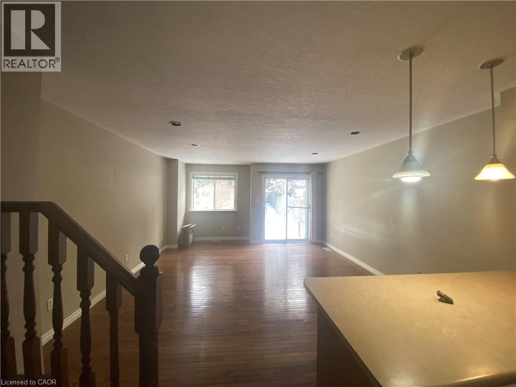 182 KINGSWOOD Drive thumbnail 8