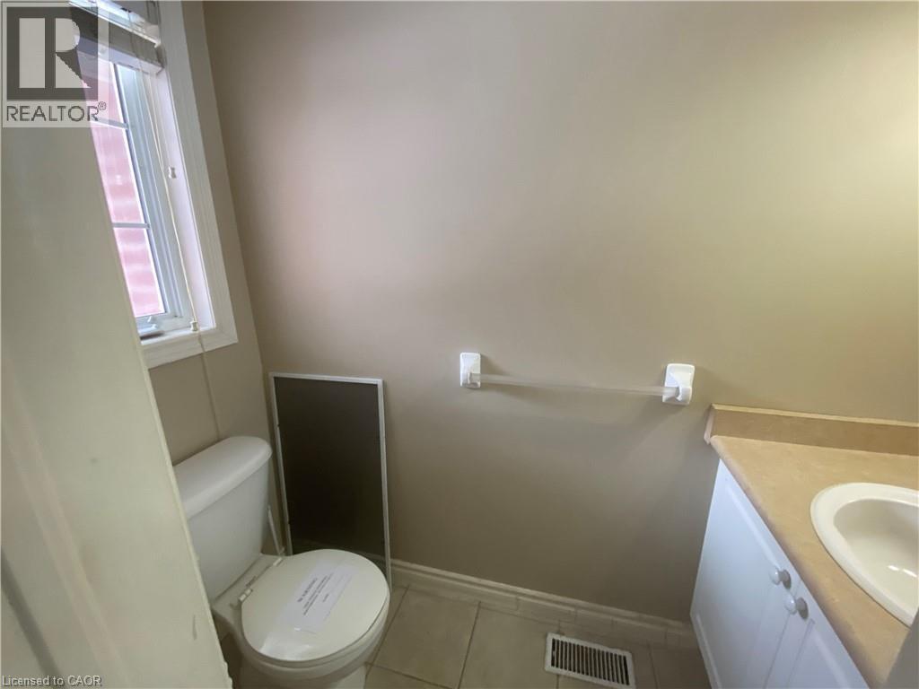 182 KINGSWOOD Drive thumbnail 4