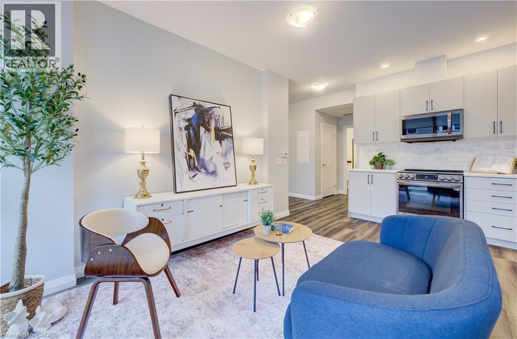 60 CHARLES Street W Unit# 201 thumbnail 3